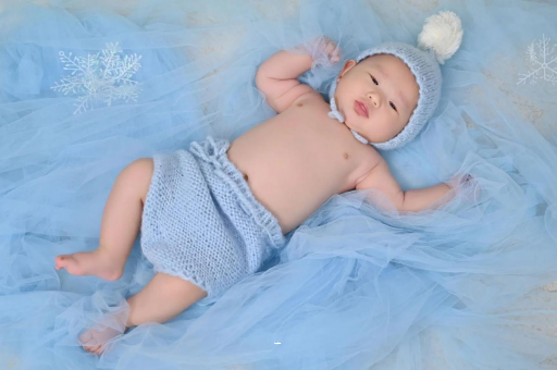 酒泉二个月的宝宝 酒泉二个月的宝宝